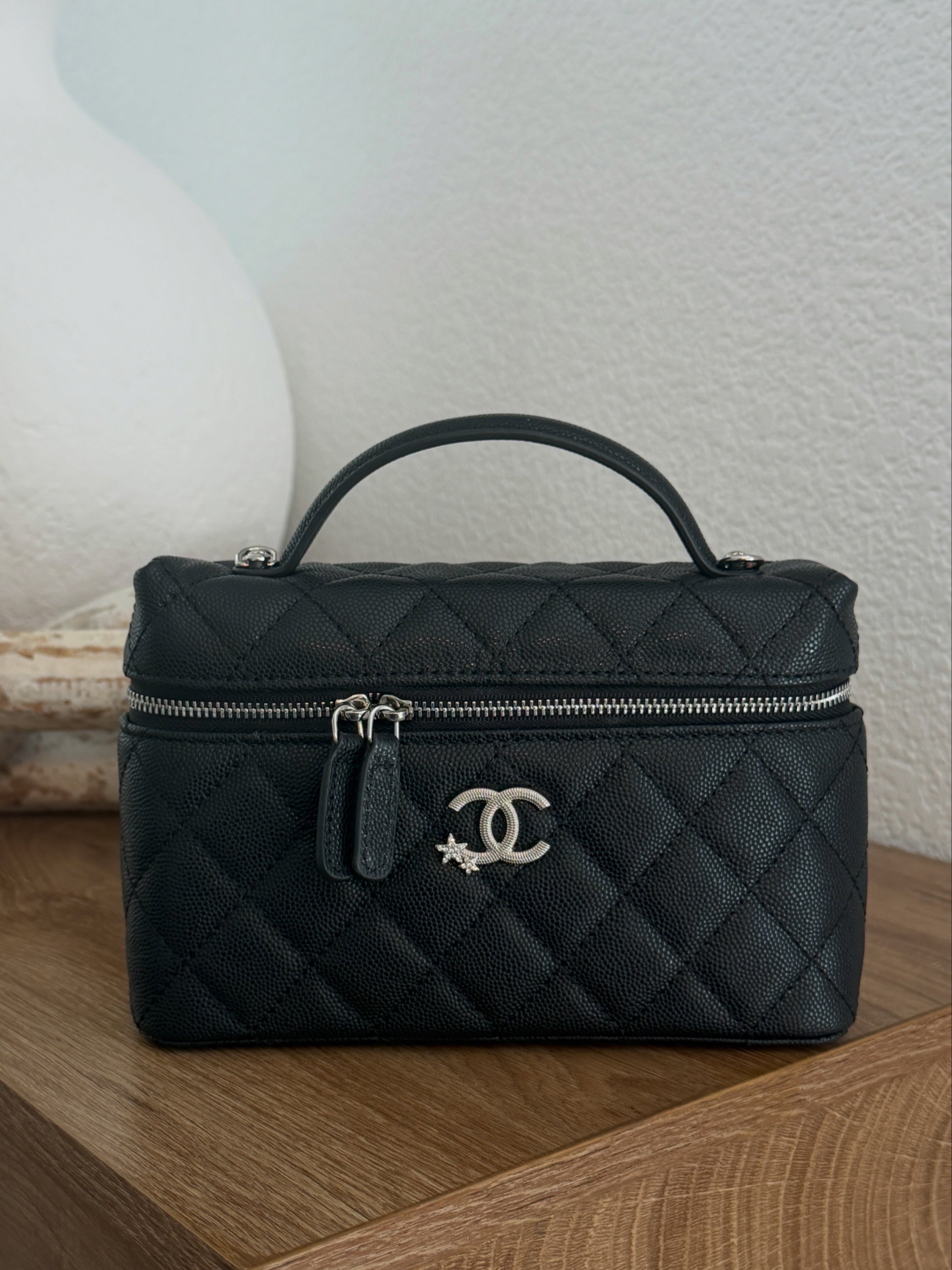 The Icon Vanity
